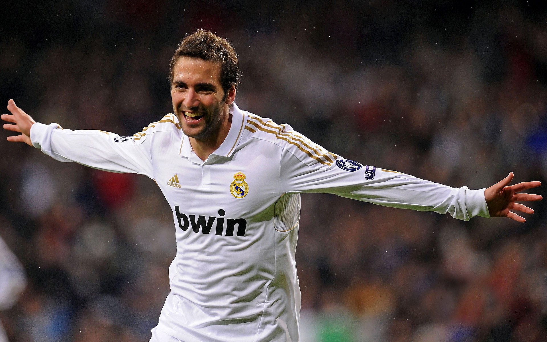 媒体合作:赛事方与直播平台联合推出深度幕后报道,赛事媒介是做什么的