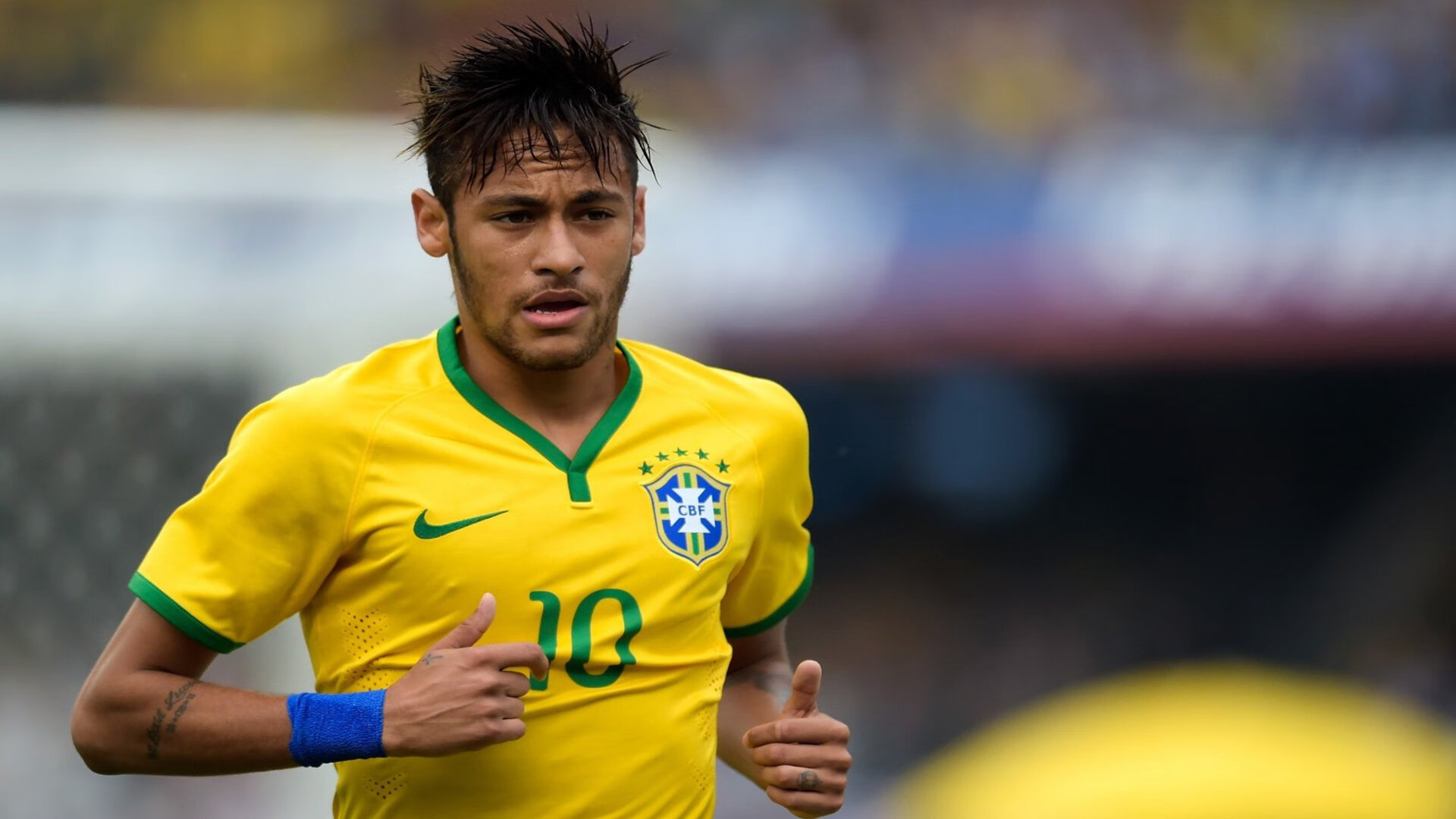 世界杯精彩盘点：经典镜头一次呈现！，世界杯十大经典比赛